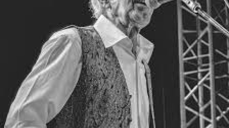 Edip Akbayram hayatını kaybetti